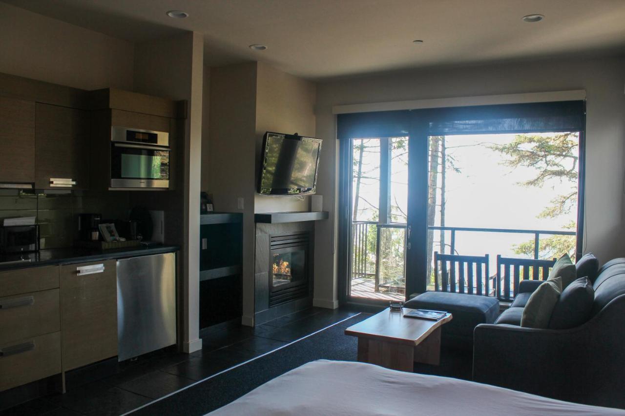 Black Rock Oceanfront Resort Ucluelet Exterior foto